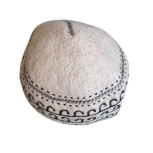 Kyrgyzstan Sheep Wool Beanie Beige And Brown Winter Hat Tumar Art Group - Picture 7 of 8